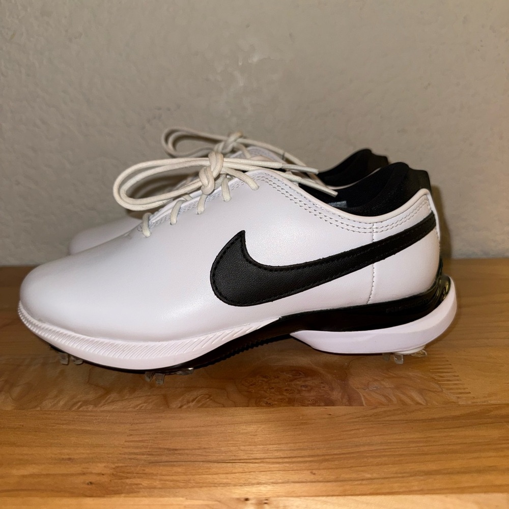 Nike Air Zoom Victory Tour 2 Golf Shoes White Black DJ6570-100 Kids 3.5